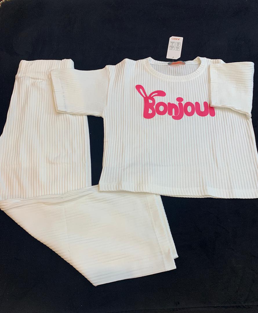 ست تاپ و شلوار راحتی